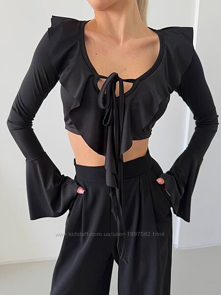 Жіночий топ з довгим рукавом трикотажний з воланами білий чорний коричневий