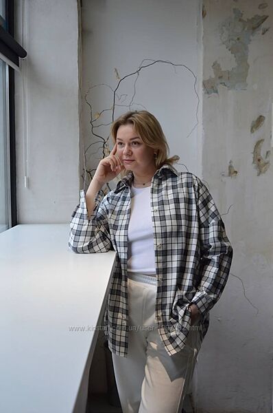 Жіноча сорочка в клітинку картата з довгим рукавом базова