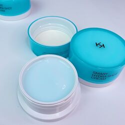 Зволожуючий крем для обличчя Kiko Milano Smart Hydrashot Cream. крем 