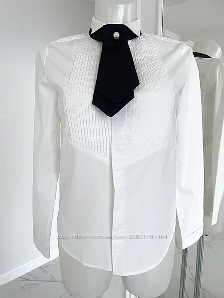Біла блуза сорочка Chanell в наявності 
