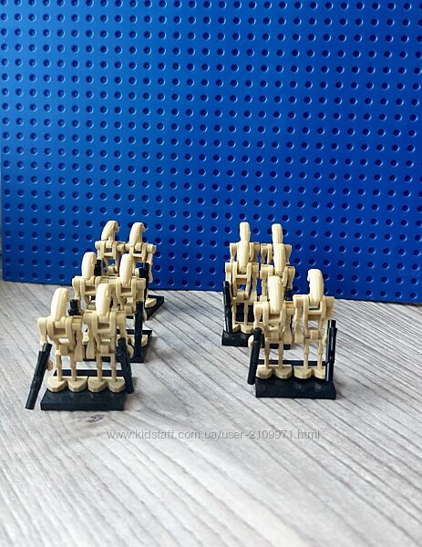 Лего Зоряні Війни мініфігурки дроїдів. Lego star wars Бойовий дроїд Б1