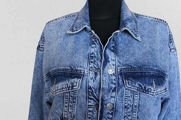 Нова джинсова куртка розмір М