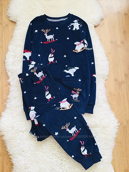 9-10 років 140 зріст Primark велюрова піжама з Новорічним принтом. тепла, м