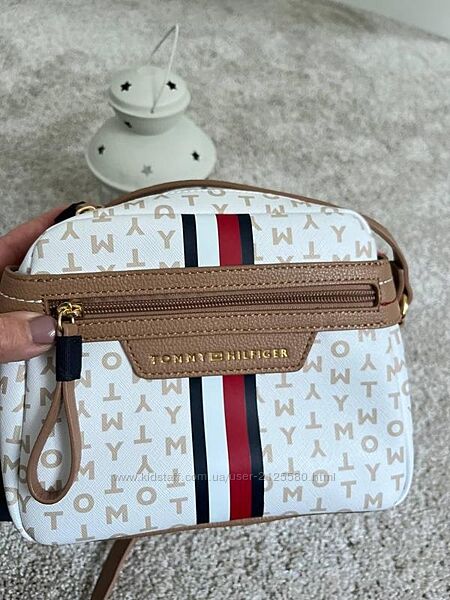 Сумка-кроссбоді , tommy hilfiger/ томмі хілфігер. оригінал , нова з бірками