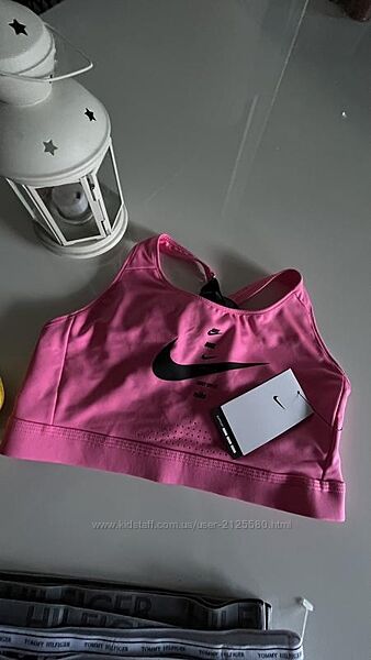 Nike, топ спортивний, оригінал, новий з бірками.