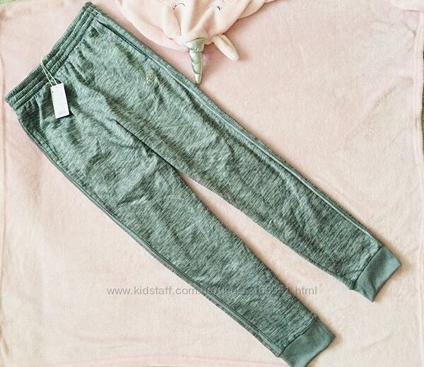 10-12 р. , 146-152 Adidas зимові спортивні штани на флісі сірого кольору. те