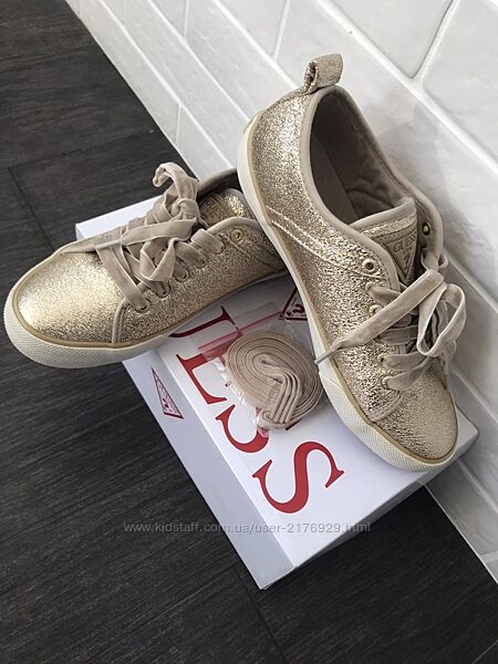 Жіночі кеди Guess 37