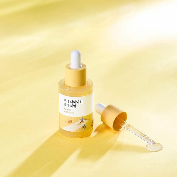 Освітлююча сироватка з вітаміном C та ніацинамідом Round Lab Vita Niacinamide Dark Spot Serum 30 ml