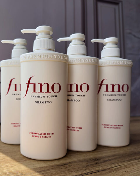 Шампунь для сухого та пошкодженого волосся Shiseido FINO Premium Touch Shampoo Фіно 550 мл