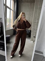 Спортивний костюм коричневий 