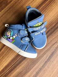 Яскраві черевики на хлопчика р.24 Демісезон