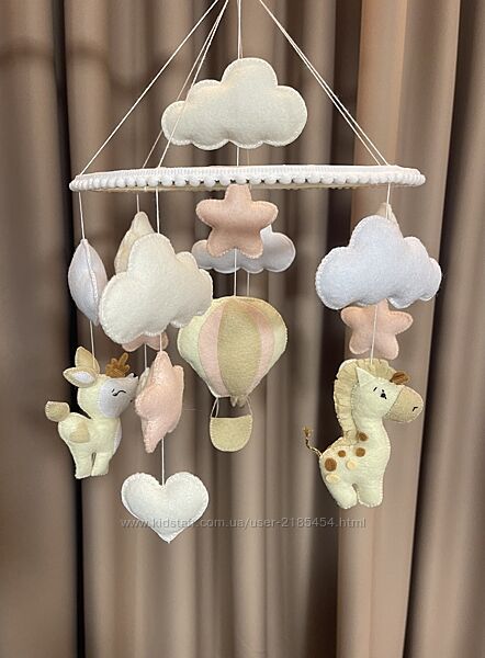 Мобіль в дитяче ліжечко