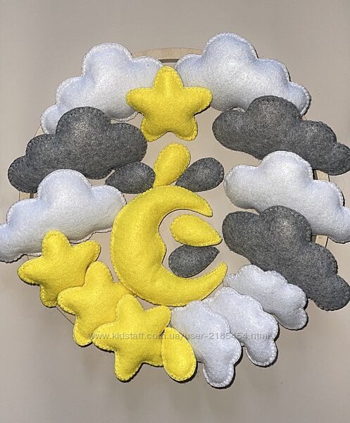 Мобіль в дитяче ліжечко