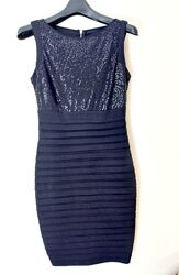 Вечірня сукня футляр Sangria