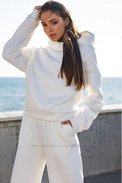 Спортивний  білий костюм Турция